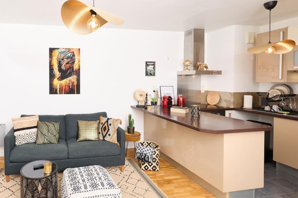Appartement Wakandais-Proche Disney, Parking & Wifi Montévrain Esterno foto