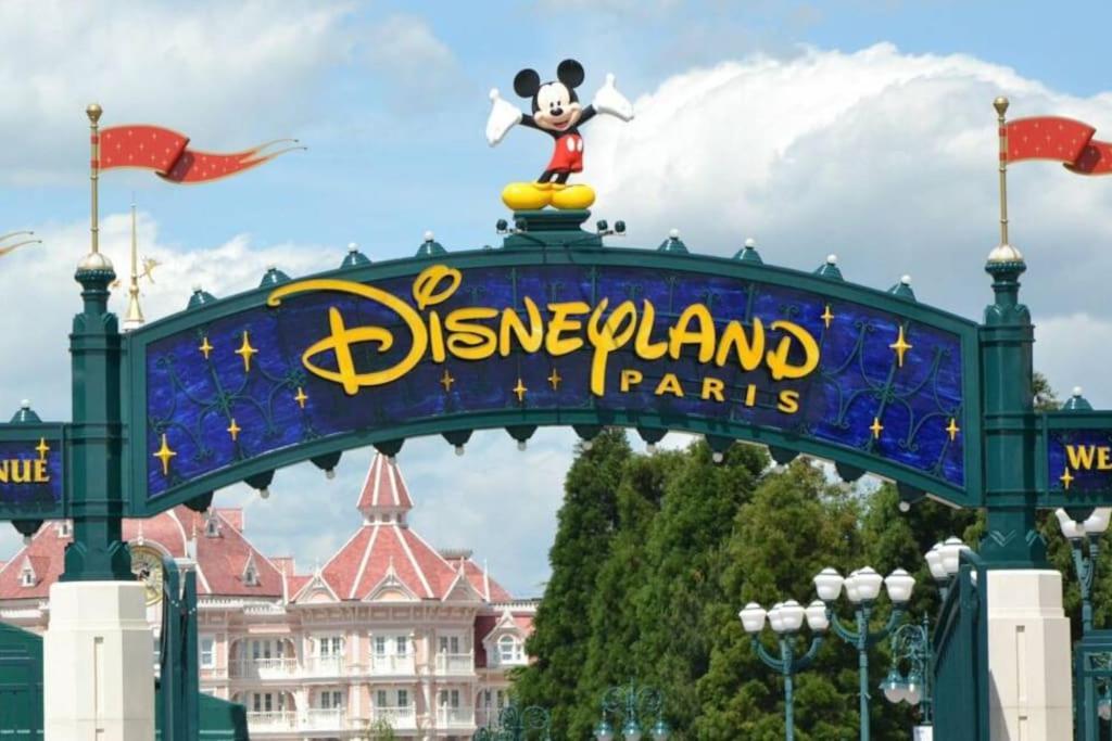 Appartement Wakandais-Proche Disney, Parking & Wifi Montévrain Esterno foto