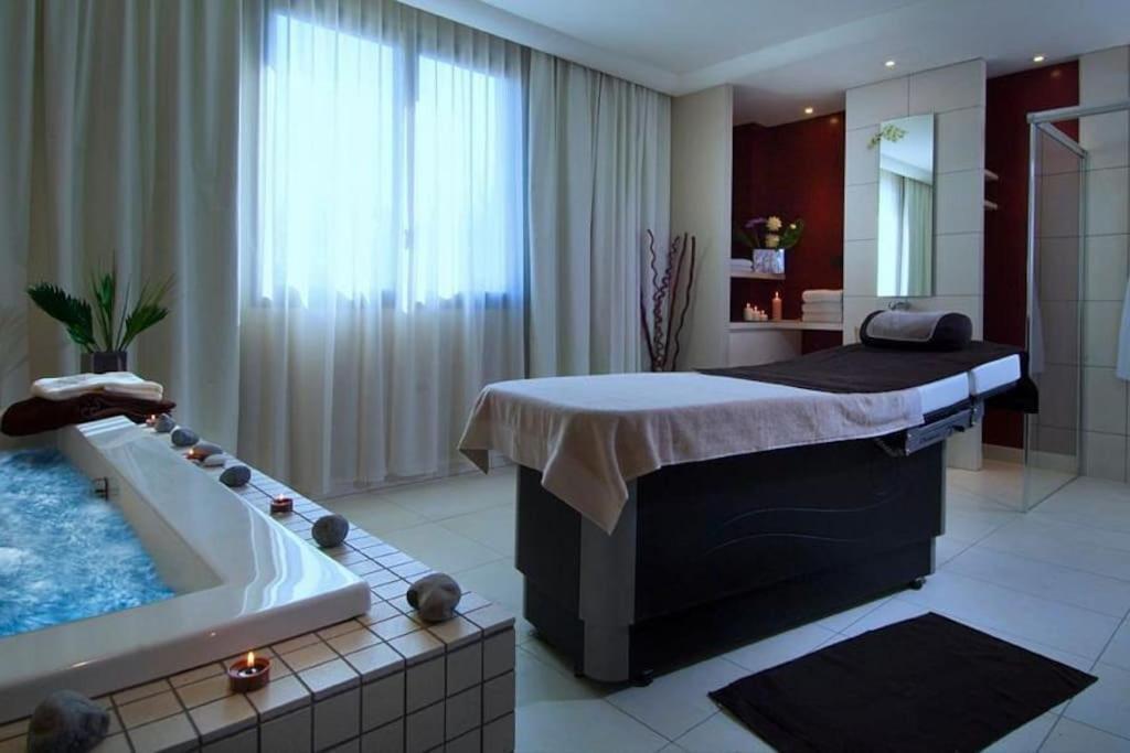 Appartement Wakandais-Proche Disney, Parking & Wifi Montévrain Esterno foto