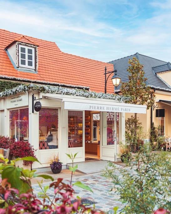 Appartement Wakandais-Proche Disney, Parking & Wifi Montévrain Esterno foto